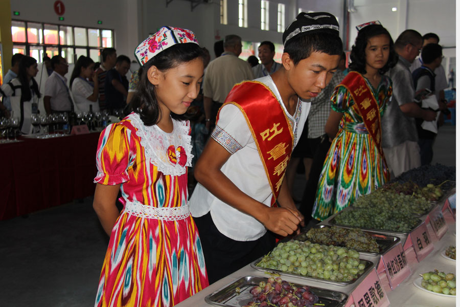 Grape festival kicks off in Turpan