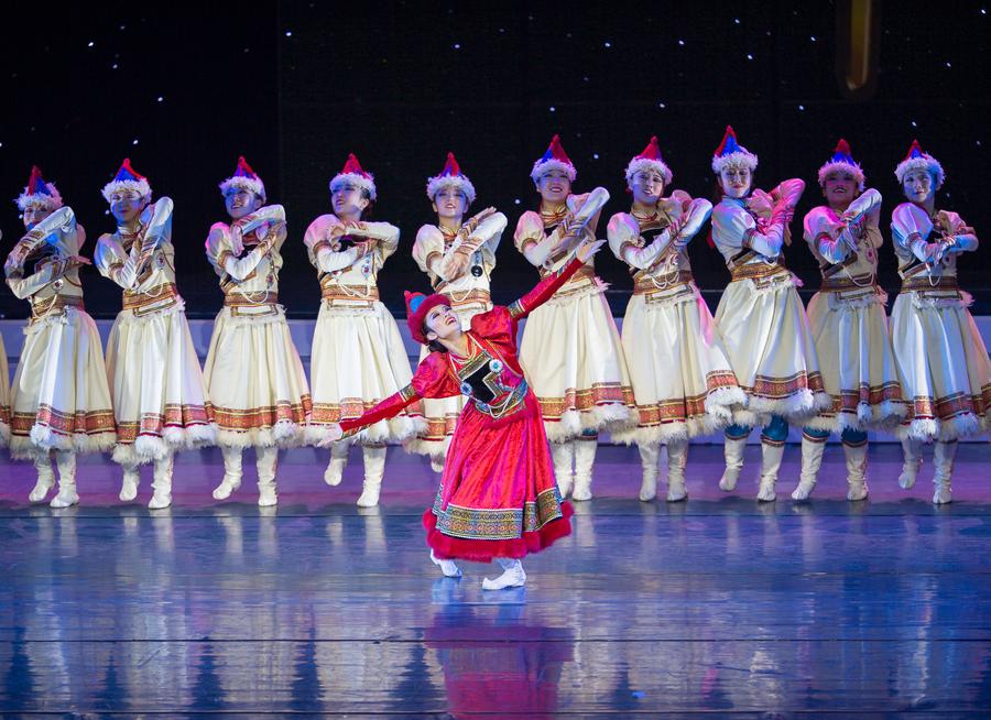 The fourth Mongolian Dance Competition kicks off in Huhhot