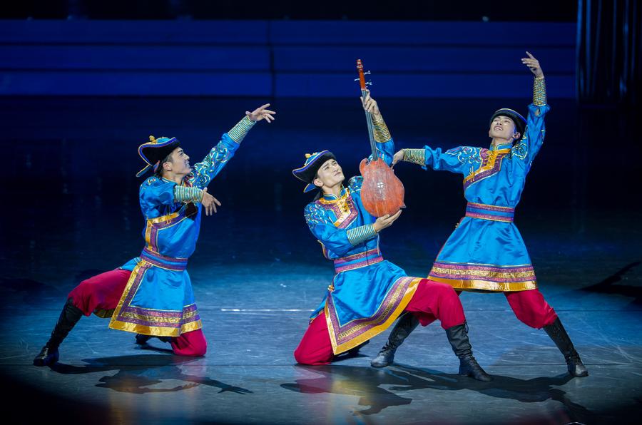 The fourth Mongolian Dance Competition kicks off in Huhhot