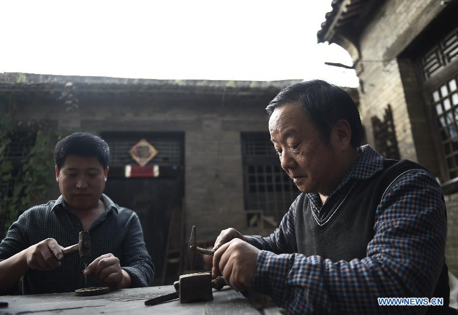 Crewel needles made with traditional techniques in Shanxi