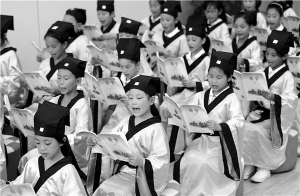 China's young return to traditional roots
