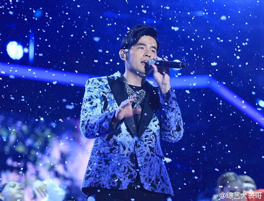 Zhang Lei wins fourth season of <EM>Voice of China</EM>