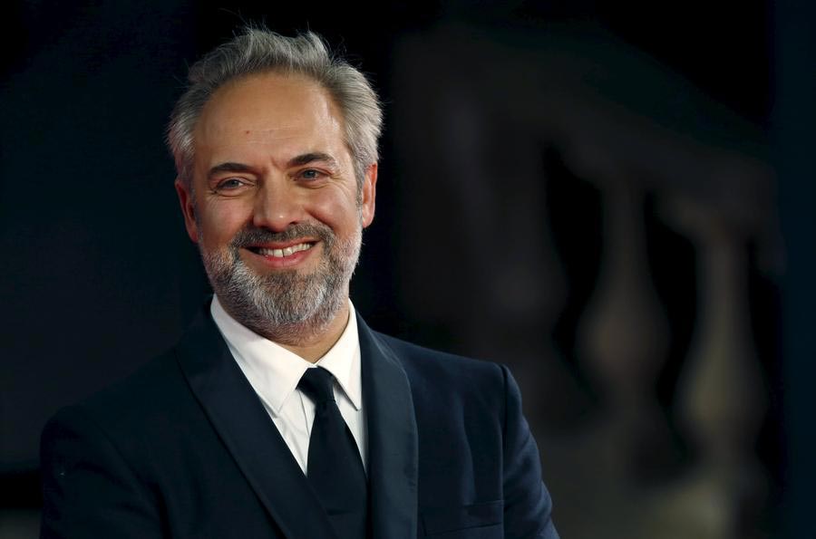 UK's Catherine attends premiere of <EM>Spectre</EM>