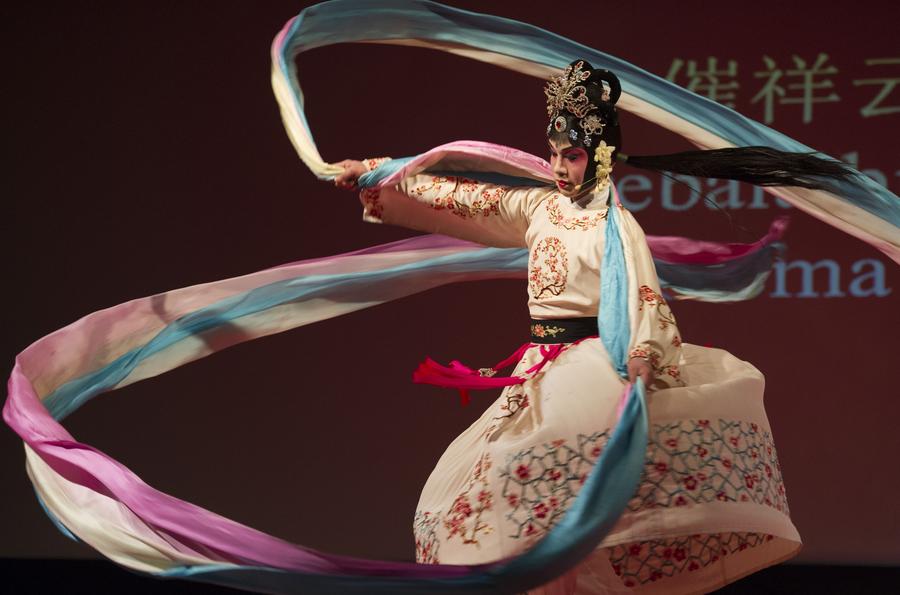 Chinese Opera show staged in Croatia