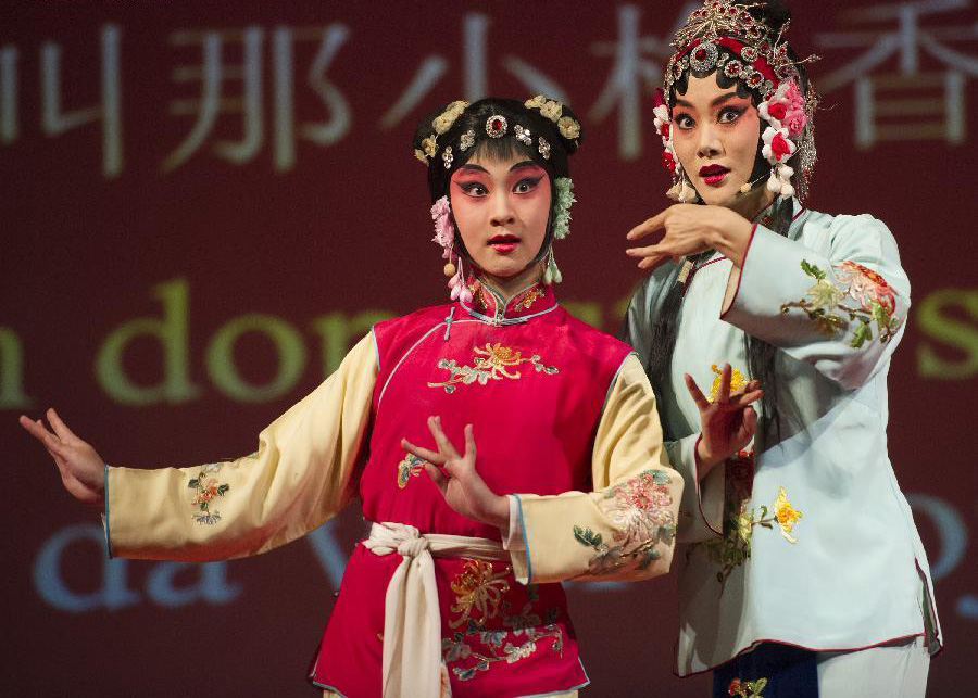Chinese Opera show staged in Croatia