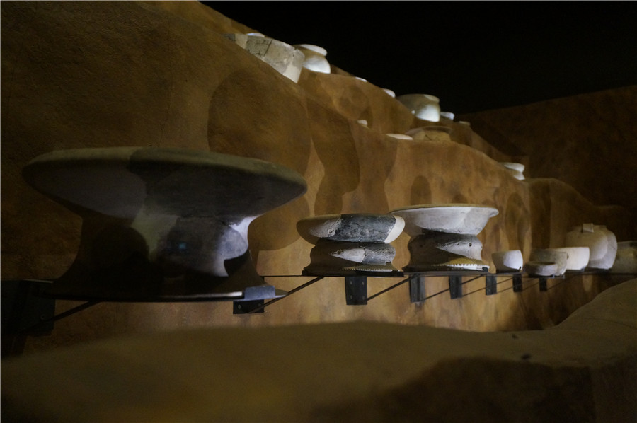 Ancient pottery on display at Hemudu Site Museum