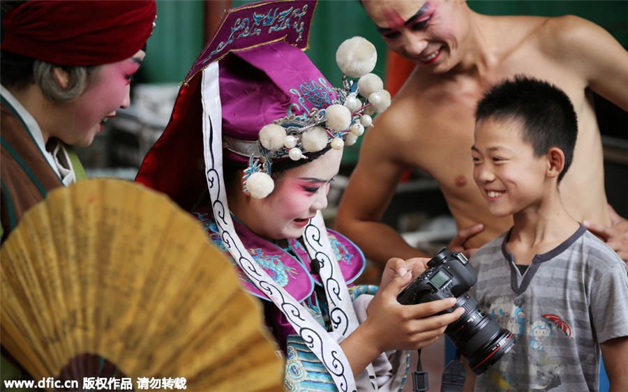 Traditional Yuju Opera faces dilemma