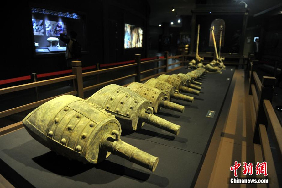 Jiangxi exhibits dazzling Haihuhou cemetery finds