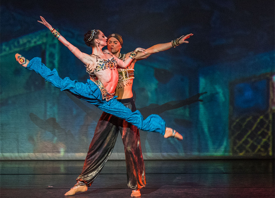 Russian ballet stars light up Beijing stage