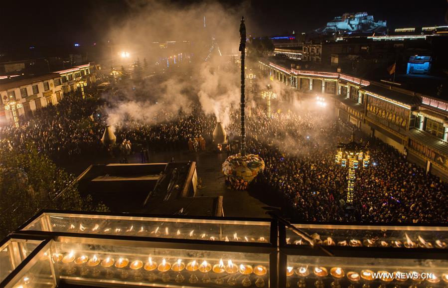 Butter Lamp Day marked in Lhasa