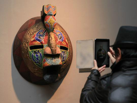 African wood carvings displayed in Shanghai