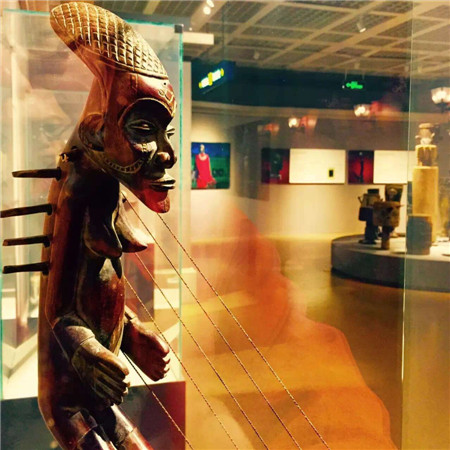 African wood carvings displayed in Shanghai