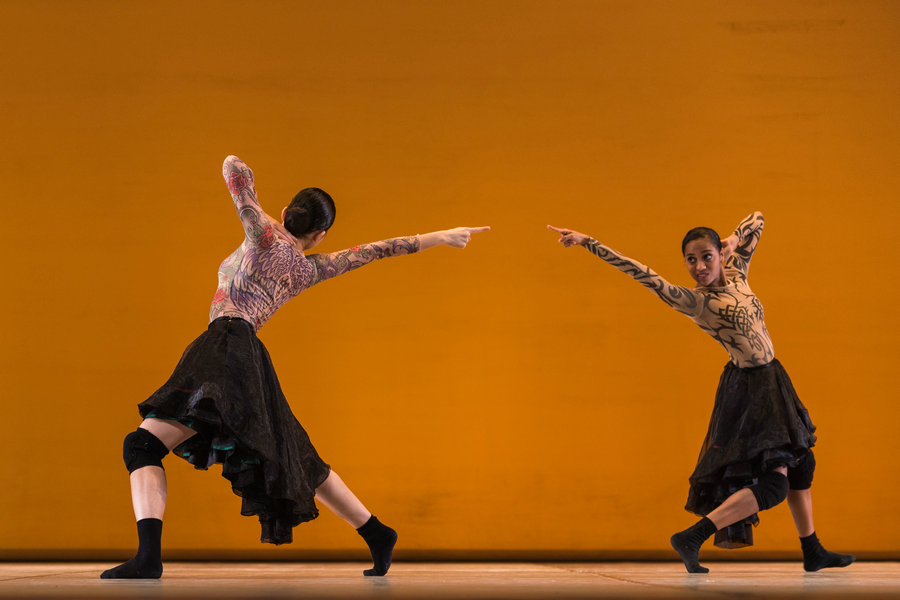 Young German dancers perform ballet in Beijing