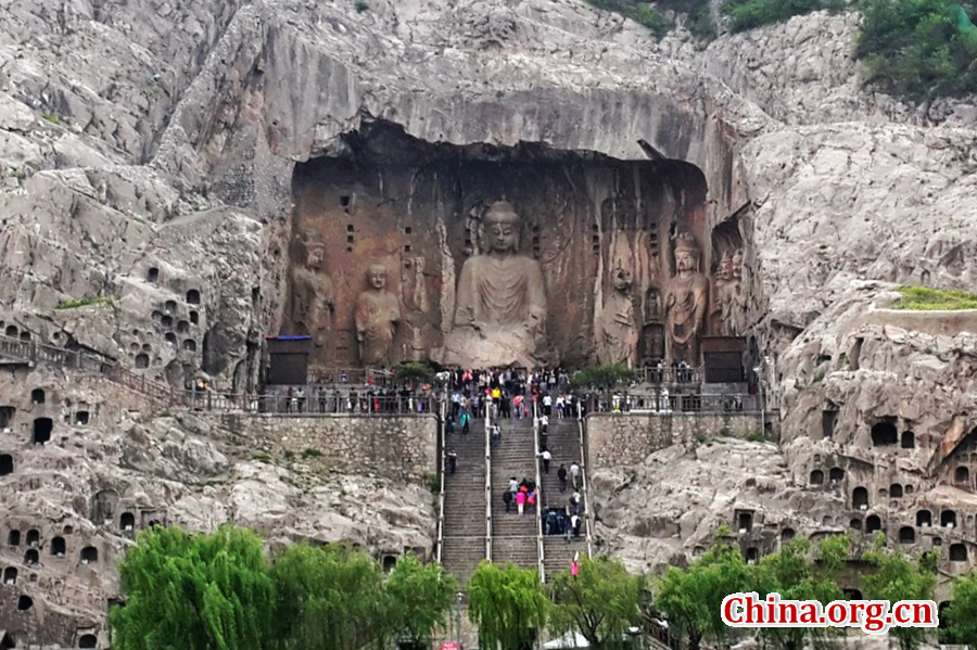 Exploring China's Longmen Grottoes