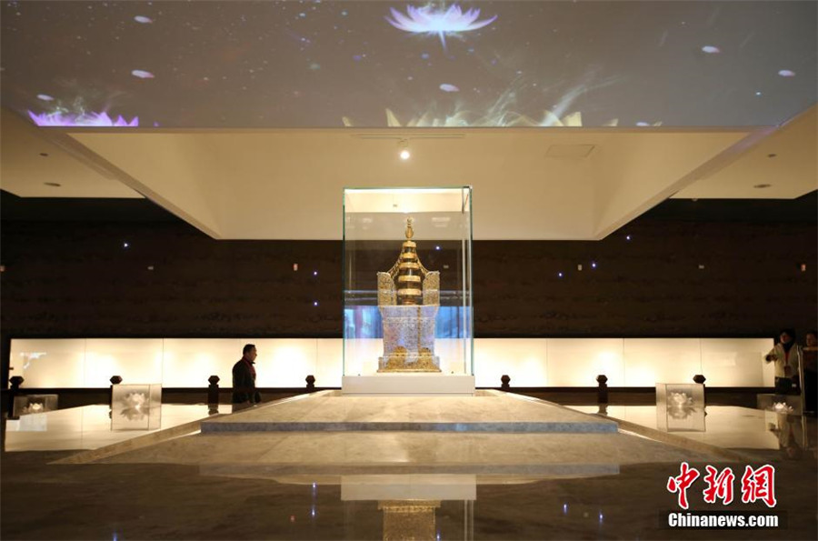 Porcelain Tower Relics Park opens in Nanjing