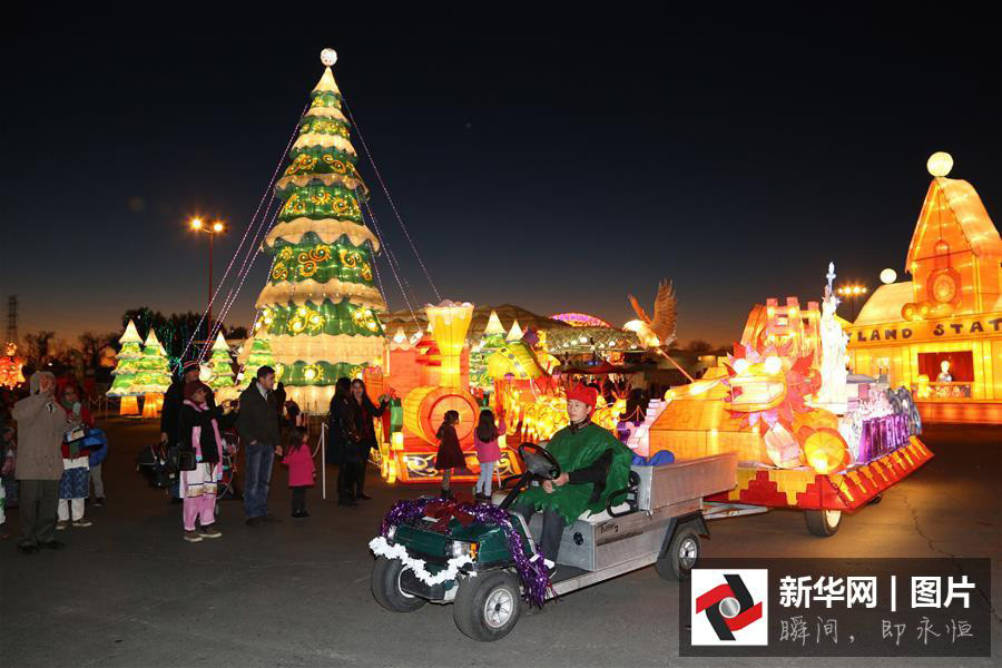 Chinese lantern show wows California