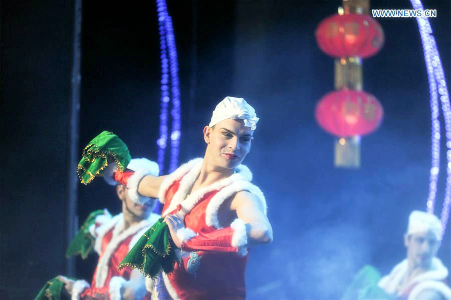 Cuban dancers perform Chinese rural folk dance in Harbin