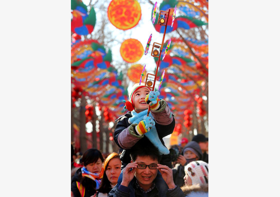 Chinese Spring Festival goes global, holds universal values