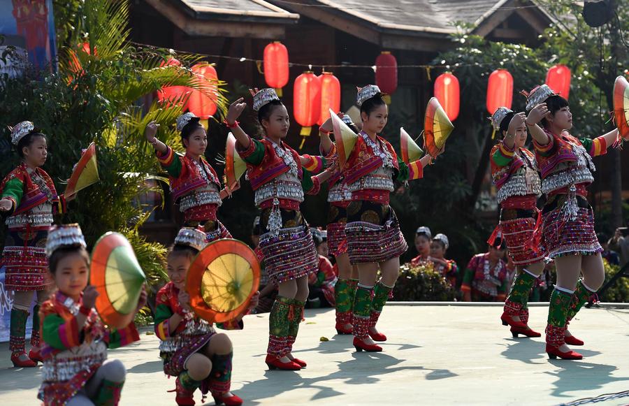 Huayao Dai ethnic people celebrate 'Huajie' festival