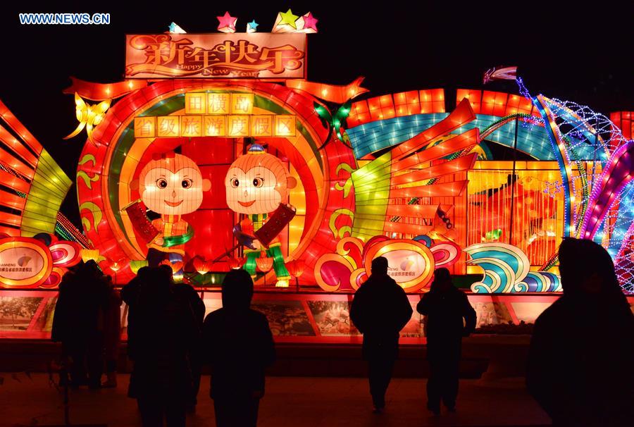 Lantern show held for Chinese Spring Festival in E China