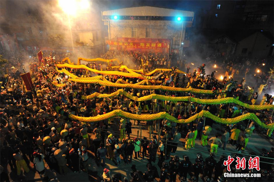 Firecracker Dragon Festival celebrated in Guangxi