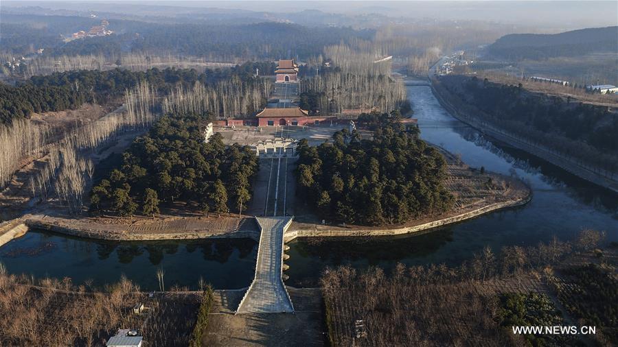 Look at Western Qing Tombs in Hebei