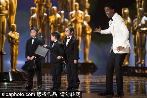 Asian academy members protest Oscar's Asian jokes