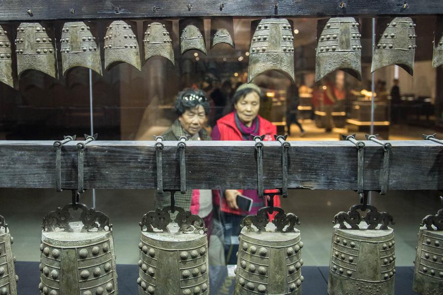 Relics from ancient Chu State on display in Yunnan
