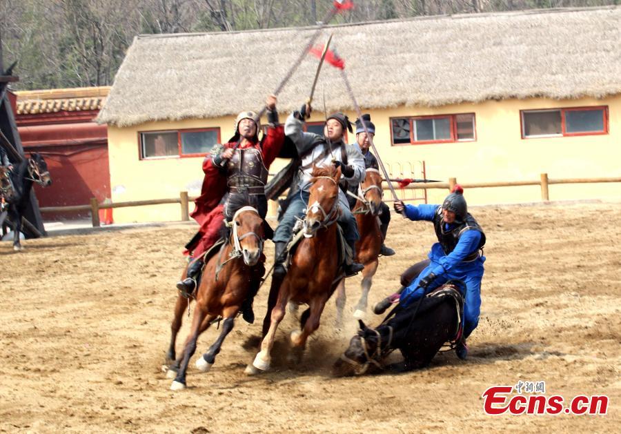 Theme park reenacts Yue Fei's classic win