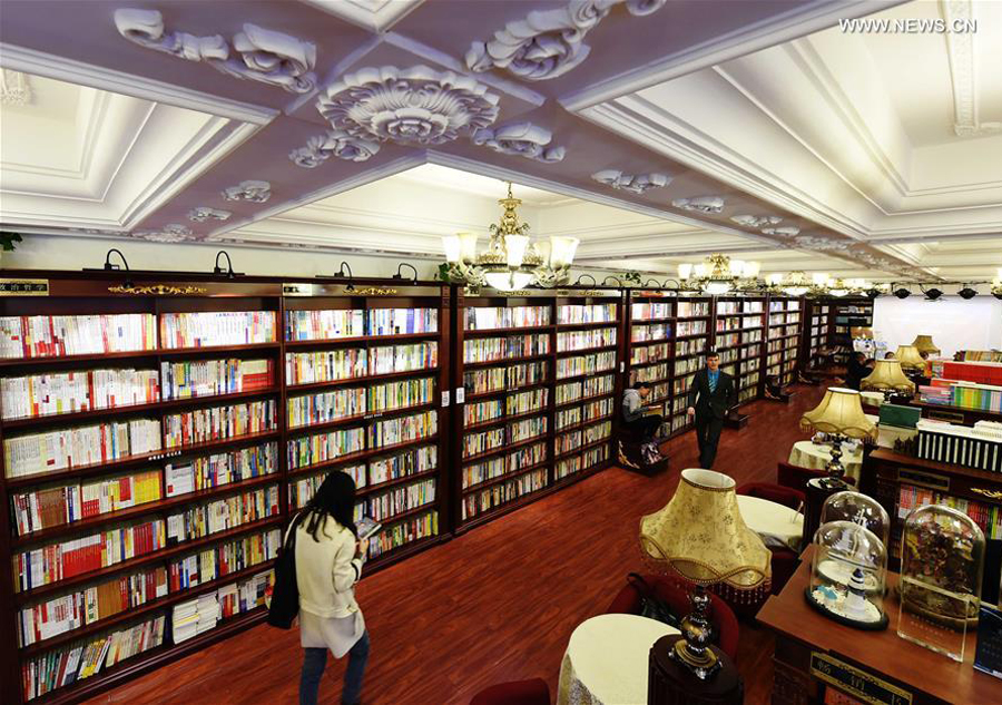 Readers visit Pushkin Bookstore in China's Harbin