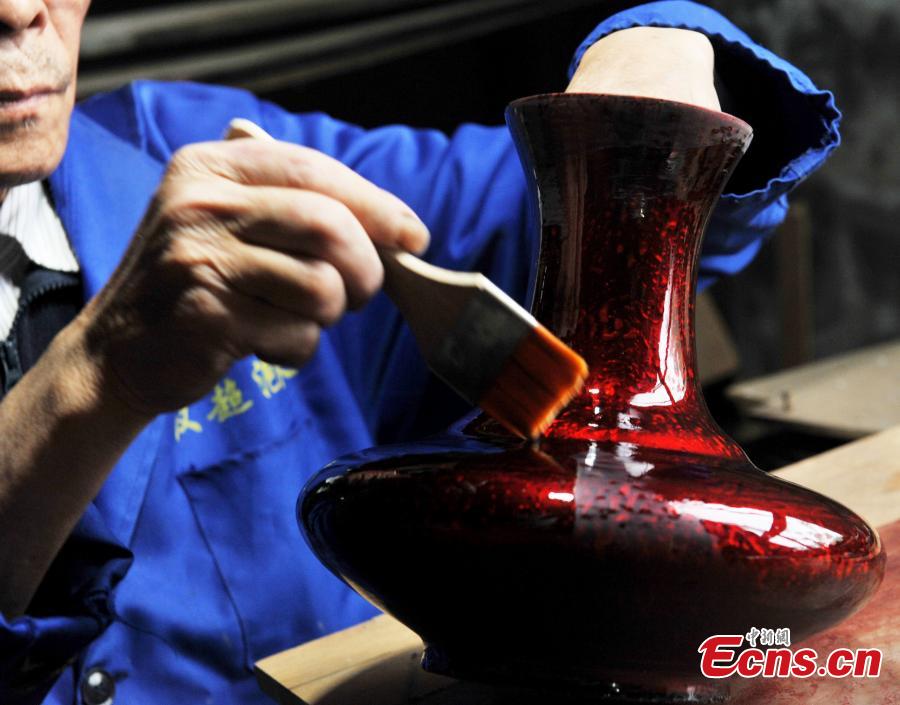 Lacquerware master worries about future