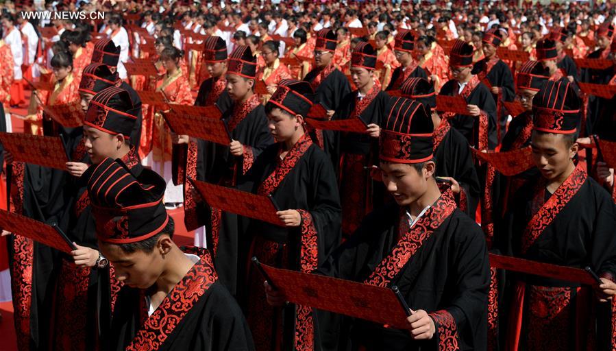 Students declare being grown-ups at adult ceremony in China's Xi'an