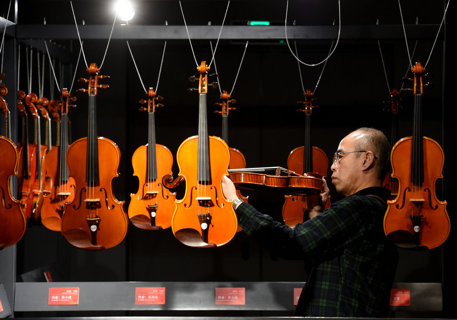 China International Violin Making and Bow Making Competition Exhibition held in Beijing