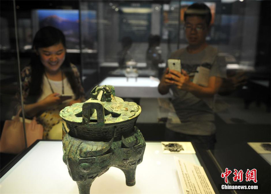 Cultural relics displayed in Hebei