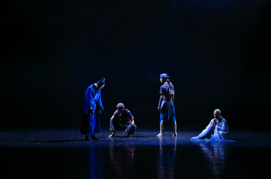 Dance opera 'Faxian' shines in Beijing