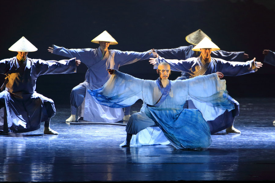 Dance opera 'Faxian' shines in Beijing