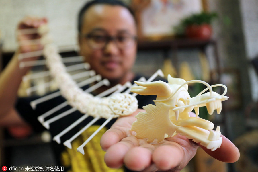 Bone sculpture: A centipede kite with dragon head