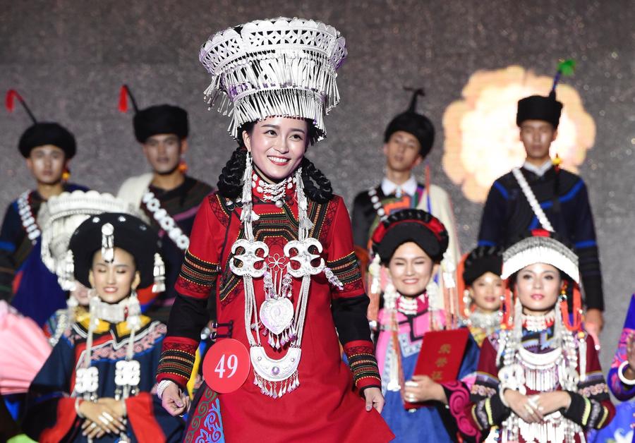 Beauty contest for Yi ethnic group held in Sichuan