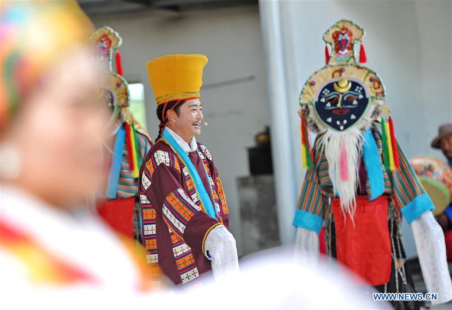 Cultural festival of Tibetan Opera held in Lhasa