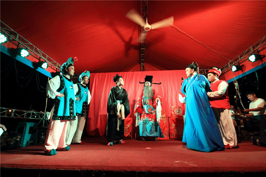 Village opera in danger of dying in Shaoxing of E China