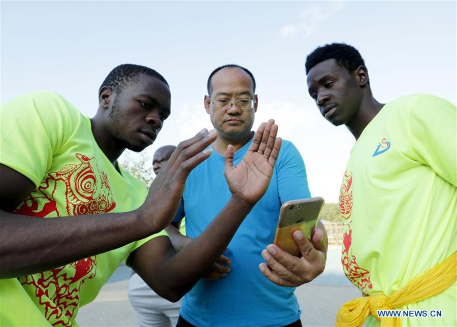 African trainees learn lion dance in NE China's Dalian