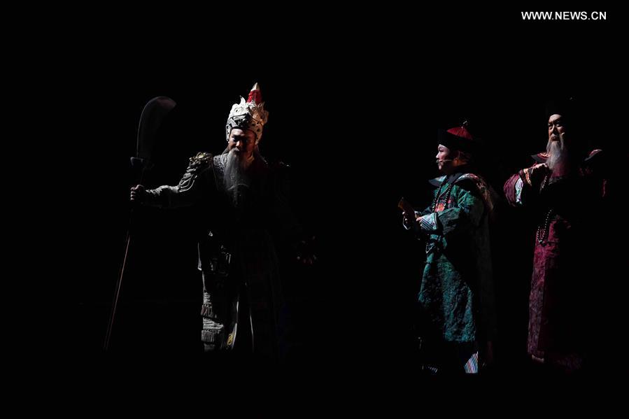 Zhuang ethnic drama 'Feng Zicai' staged in Beijing