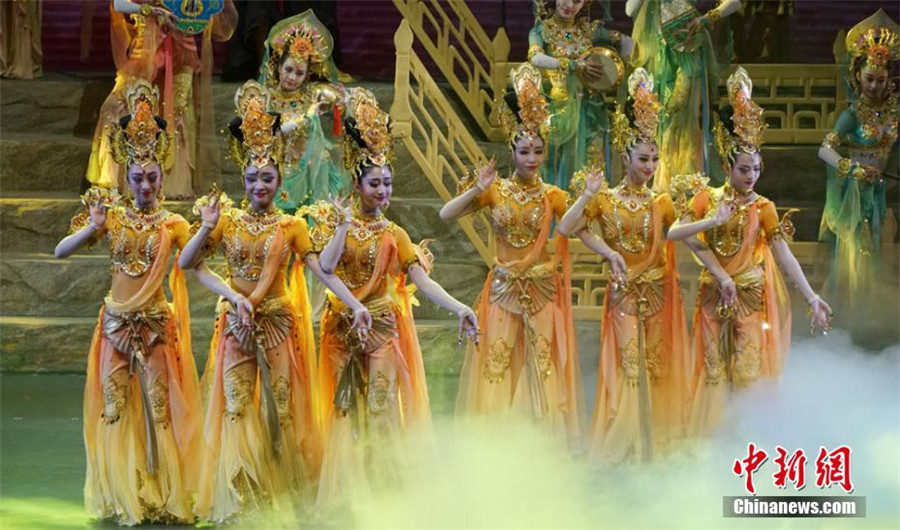 Silk Road themed dance drama debuts in NW China's Gansu