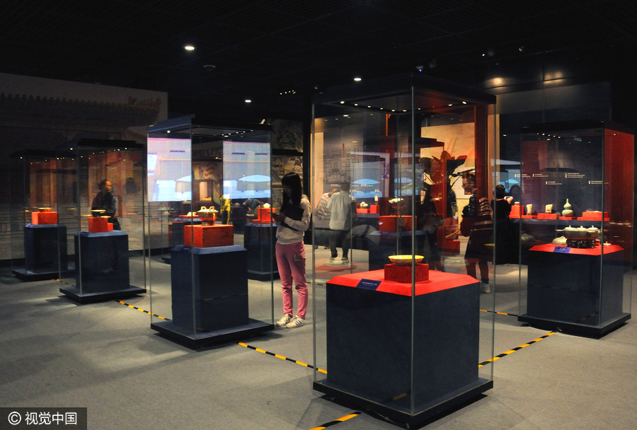 Beijing museum displays Qing Dynasty relics from Forbidden City