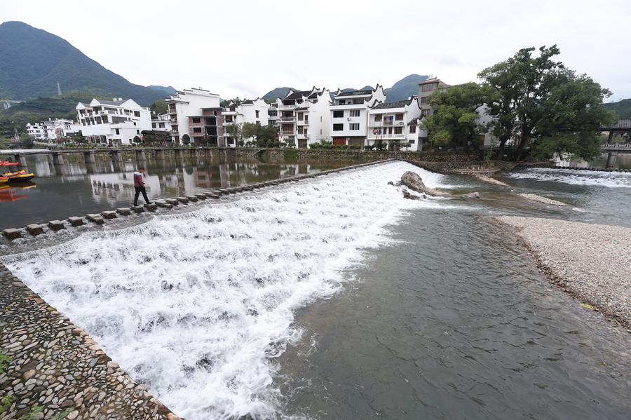 SE China's Xipu village well preserves historical buildings