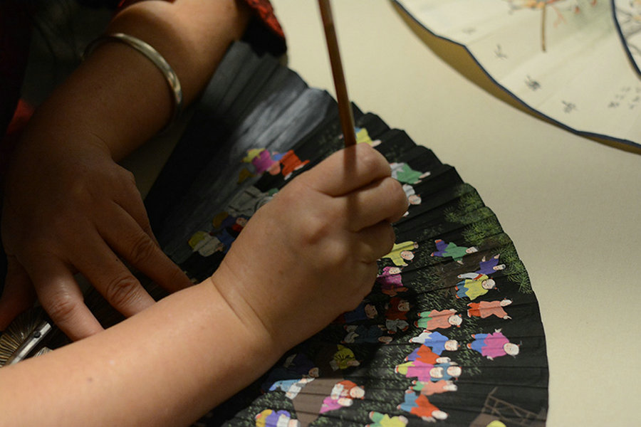 Chinese kites and fans exhibition on display in Sydney