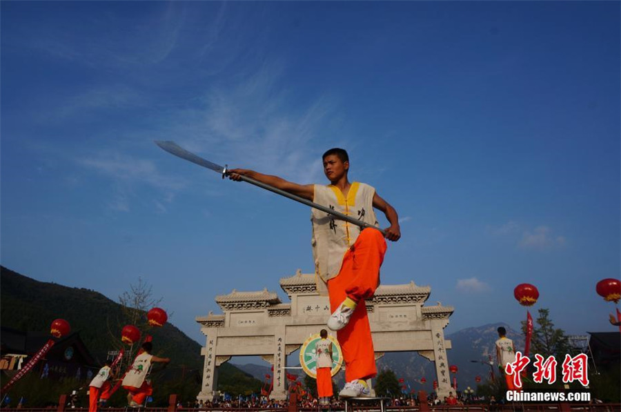 11th Zhengzhou International Shaolin Kung Fu Festival kicks off in C China