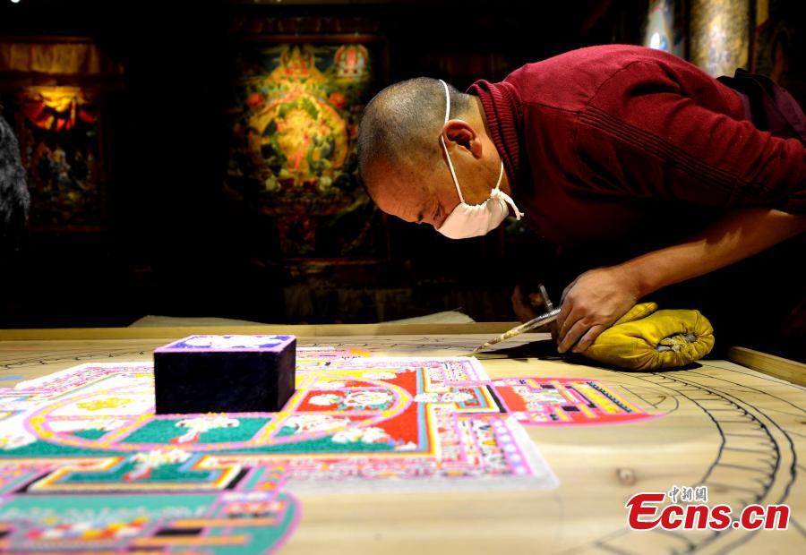 Tibet mandala: The world in a grain of sand