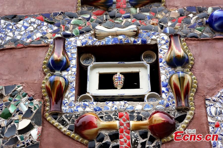 Folk artisan builds 'porcelain palace'in E China city