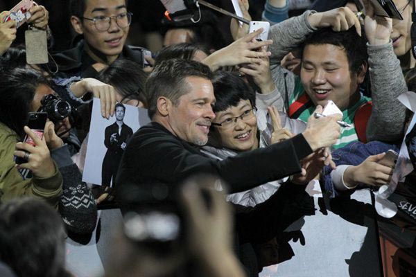 Brad Pitt promotes 'Allied' in Shanghai